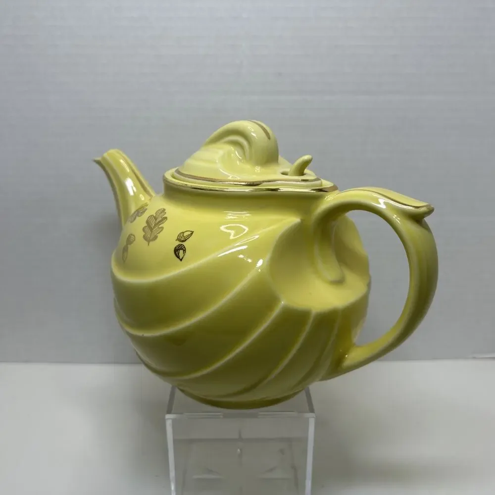 Vtg HALL 6 Cup Teapot Parade Yellow w/ Gold Acorn Oak Leaf Design Ceramic 0799